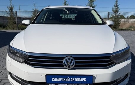 Volkswagen Passat B8 рестайлинг, 2015 год, 1 670 000 рублей, 36 фотография