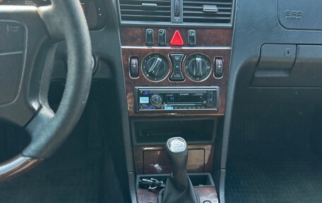 Mercedes-Benz C-Класс, 1998 год, 350 000 рублей, 3 фотография