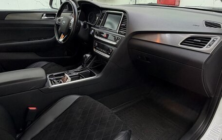 Hyundai Sonata VII, 2018 год, 1 650 000 рублей, 9 фотография