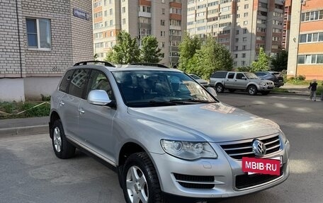 Volkswagen Touareg III, 2007 год, 860 000 рублей, 2 фотография