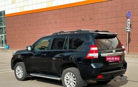 Toyota Land Cruiser Prado 150 рестайлинг 2, 2014 год, 2 890 000 рублей, 3 фотография