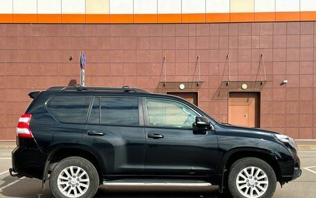 Toyota Land Cruiser Prado 150 рестайлинг 2, 2014 год, 2 890 000 рублей, 6 фотография