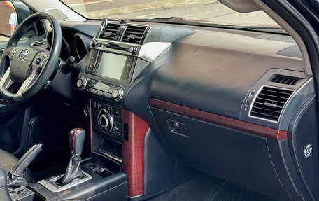 Toyota Land Cruiser Prado 150 рестайлинг 2, 2014 год, 2 890 000 рублей, 18 фотография