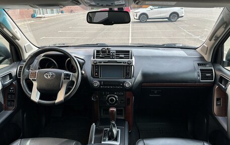 Toyota Land Cruiser Prado 150 рестайлинг 2, 2014 год, 2 890 000 рублей, 17 фотография