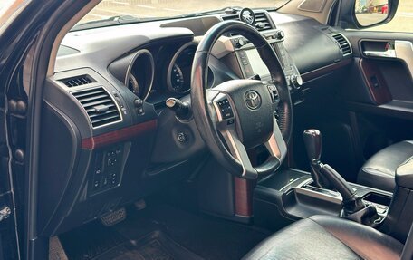 Toyota Land Cruiser Prado 150 рестайлинг 2, 2014 год, 2 890 000 рублей, 14 фотография