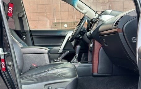 Toyota Land Cruiser Prado 150 рестайлинг 2, 2014 год, 2 890 000 рублей, 19 фотография