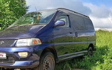 Toyota Regius, 1997 год, 500 000 рублей, 4 фотография
