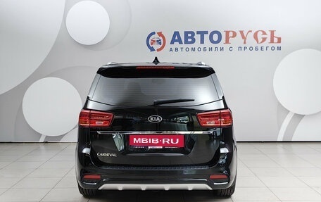 KIA Carnival III, 2019 год, 3 095 000 рублей, 4 фотография