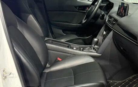 Mazda CX-4, 2023 год, 1 700 000 рублей, 11 фотография