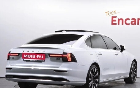 Volvo S90 II рестайлинг, 2025 год, 5 700 000 рублей, 3 фотография