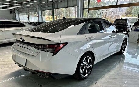 Hyundai Elantra, 2023 год, 1 750 000 рублей, 6 фотография
