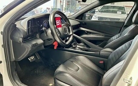Hyundai Elantra, 2023 год, 1 750 000 рублей, 10 фотография