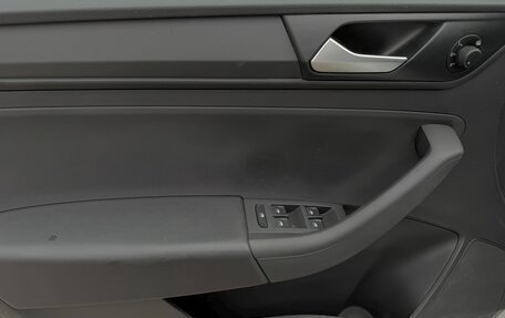 Volkswagen Polo VI (EU Market), 2021 год, 910 000 рублей, 14 фотография