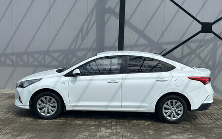 Hyundai Solaris II рестайлинг, 2021 год, 1 565 000 рублей, 9 фотография