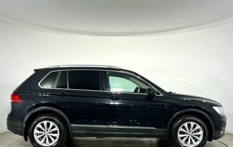 Volkswagen Tiguan II, 2018 год, 2 520 000 рублей, 5 фотография