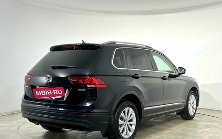 Volkswagen Tiguan II, 2018 год, 2 520 000 рублей, 4 фотография