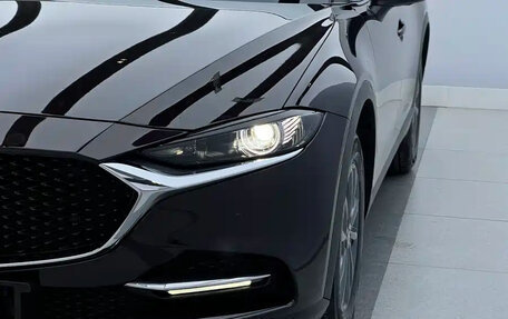 Mazda CX-4, 2023 год, 1 900 000 рублей, 4 фотография