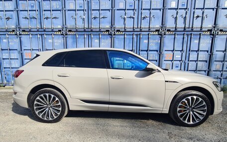 Audi e-tron I, 2020 год, 4 700 000 рублей, 4 фотография