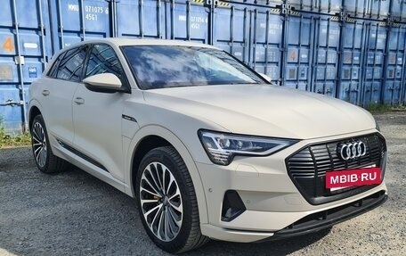 Audi e-tron I, 2020 год, 4 700 000 рублей, 3 фотография