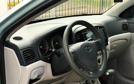 Hyundai Verna II, 2006 год, 599 000 рублей, 8 фотография