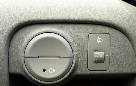 Hyundai Verna II, 2006 год, 599 000 рублей, 24 фотография