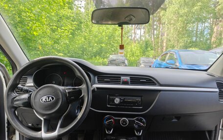 KIA Rio IV, 2017 год, 699 000 рублей, 4 фотография