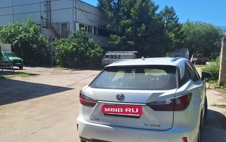 Lexus RX IV рестайлинг, 2016 год, 3 300 000 рублей, 4 фотография