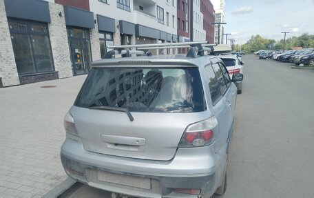 Mitsubishi Outlander III рестайлинг 3, 2005 год, 610 000 рублей, 5 фотография