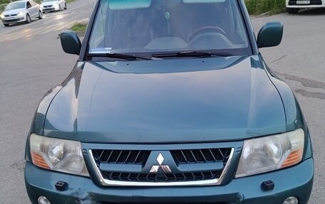 Mitsubishi Pajero III рестайлинг, 2004 год, 800 000 рублей, 2 фотография