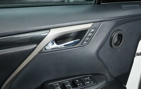 Lexus RX IV рестайлинг, 2019 год, 4 267 000 рублей, 10 фотография