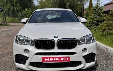 BMW X6 M, 2018 год, 5 400 000 рублей, 1 фотография