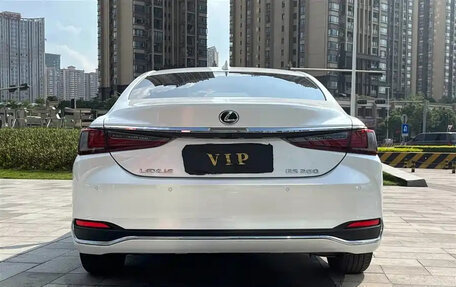 Lexus ES VII, 2022 год, 4 250 000 рублей, 5 фотография