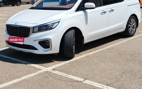 KIA Carnival III, 2019 год, 3 200 000 рублей, 4 фотография