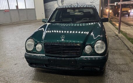 Mercedes-Benz E-Класс, 1997 год, 480 000 рублей, 8 фотография