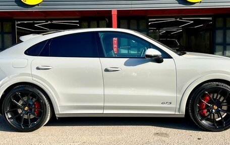 Porsche Cayenne III, 2022 год, 17 600 000 рублей, 3 фотография