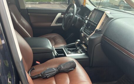 Toyota Land Cruiser 200, 2015 год, 5 500 000 рублей, 6 фотография