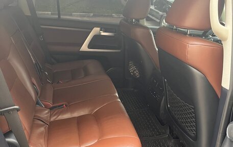 Toyota Land Cruiser 200, 2015 год, 5 500 000 рублей, 7 фотография