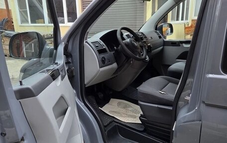 Volkswagen Caravelle T5, 2012 год, 1 500 000 рублей, 6 фотография