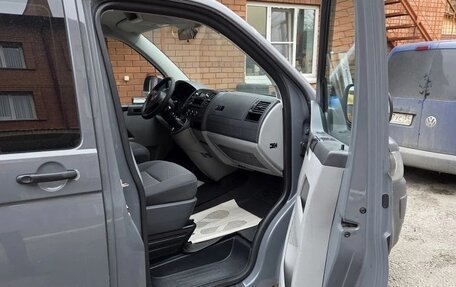 Volkswagen Caravelle T5, 2012 год, 1 500 000 рублей, 5 фотография