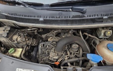 Volkswagen Caravelle T5, 2012 год, 1 500 000 рублей, 7 фотография