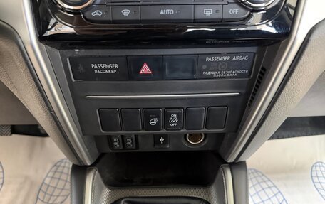 Mitsubishi L200 IV рестайлинг, 2021 год, 2 850 000 рублей, 9 фотография