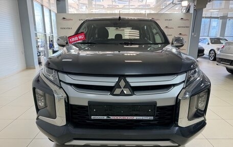 Mitsubishi L200 IV рестайлинг, 2021 год, 2 850 000 рублей, 8 фотография