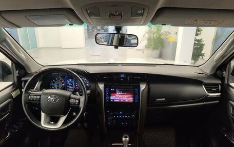 Toyota Fortuner II, 2018 год, 3 499 000 рублей, 10 фотография