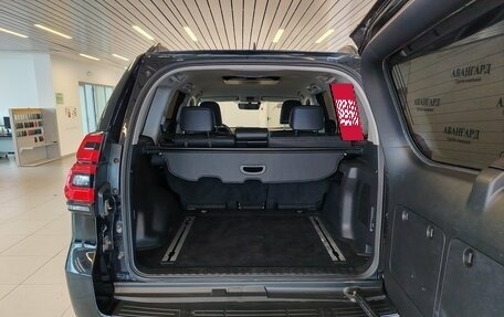 Toyota Land Cruiser Prado 150 рестайлинг 2, 2018 год, 4 119 000 рублей, 5 фотография