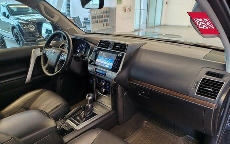 Toyota Land Cruiser Prado 150 рестайлинг 2, 2018 год, 4 119 000 рублей, 7 фотография