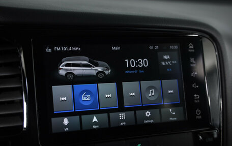 Mitsubishi Outlander III рестайлинг 3, 2022 год, 2 649 000 рублей, 14 фотография