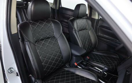 Mitsubishi Outlander III рестайлинг 3, 2022 год, 2 649 000 рублей, 23 фотография