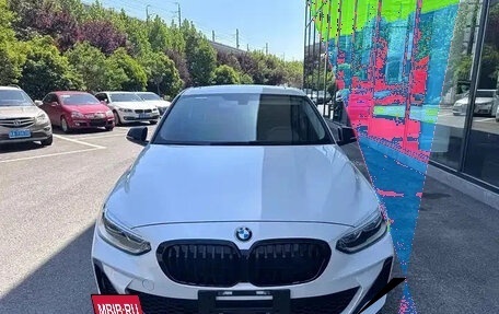 BMW 1 серия, 2023 год, 1 790 000 рублей, 2 фотография