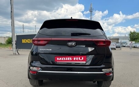 KIA Sportage IV рестайлинг, 2021 год, 2 299 999 рублей, 5 фотография
