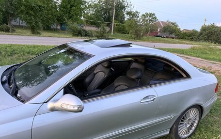 Mercedes-Benz CLK-Класс, 2002 год, 450 000 рублей, 3 фотография
